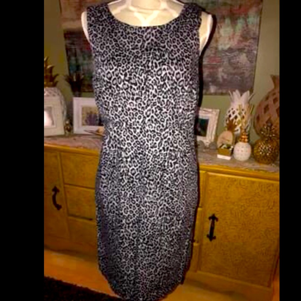 Women’s Sheath Dress Large